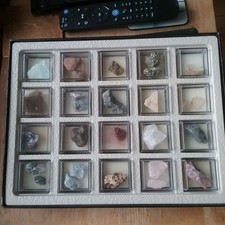 treasures of the earth collection..20 rough rock samples all identified...cased