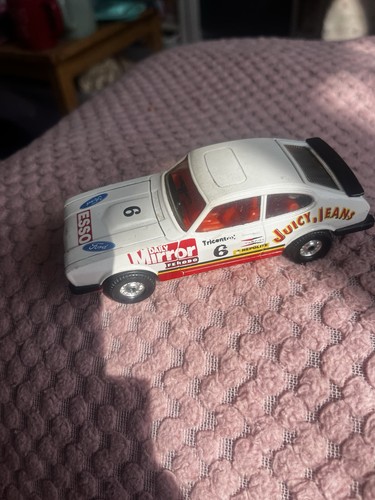 Corgi ford capri model - capri, 3.0s