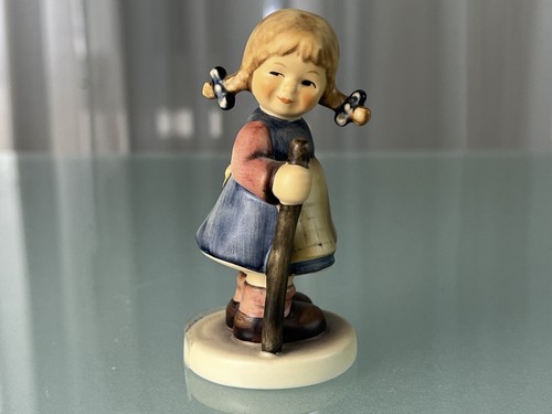 Hummel figurine 768 sweetie - hummel,
