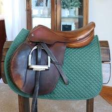 17" Wide Crosby The Hampton