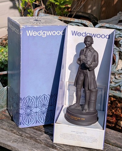 Wedgwood black basalt - basalt, josiah
