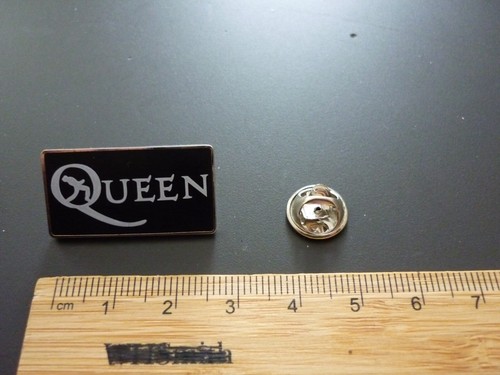 Queen pin badge - queen,