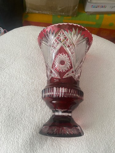 Beautiful vintage hand cut - beautiful,