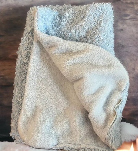 Blankets beyond x29 - &, 28”x29”