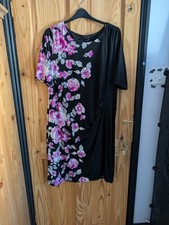 Lovely Pink Floral Dress Size 22