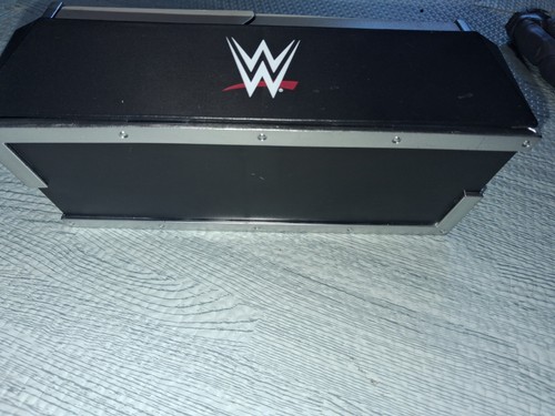 Wwe commentator breakable - wwe,