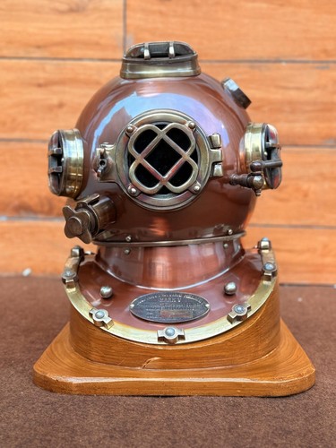 Vintage style diving - diving, helmet