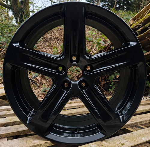 Black avd alloy - 18",