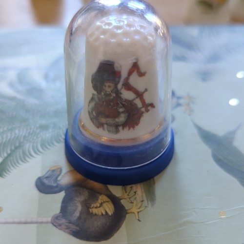 Porcelain thimble with - porcelain,