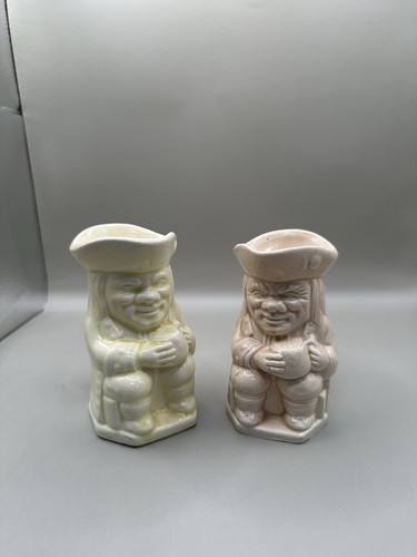 Nice vintage pair toby - pair, of