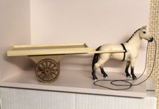 DOLLS HOUSE MINIATURE   (