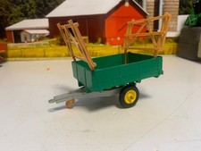 BRITAINS.1:32.FARM.EARLY EDITION.GREEN TIPPING TRAILER.TIP CART.HAY.STRAW RAVES