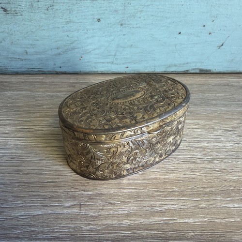 Vintage lidded hinge jewelry - lidded,