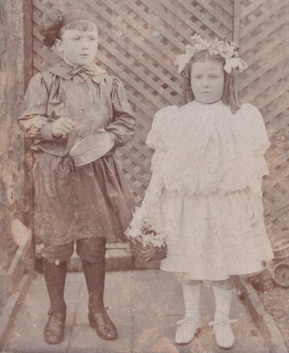 Edwardian cabinet card photo - card,