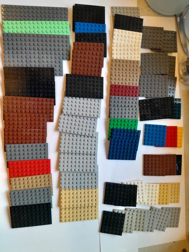 Lego plate bricks - 68,