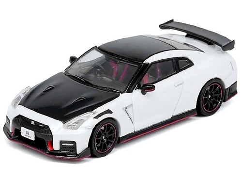 Die cast nissan skyline - die,