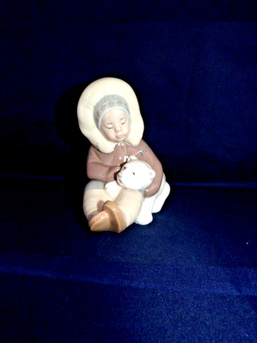 Lladro inuit eskimo - inuit, ~