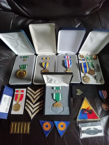 Large military medal - large, us