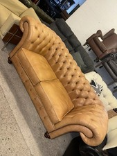 Saxon Chesterfield Tan Real