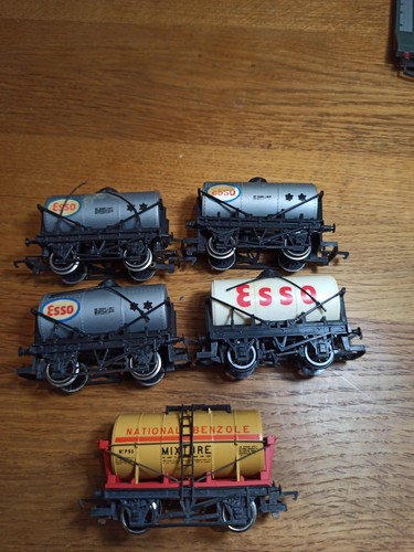 Hornby esso tankers - oo, guage