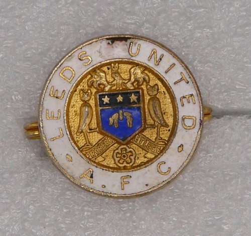 Leeds united rare enamel - leeds, f.c.