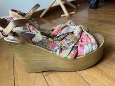 Rock & Candy Floral Canvas
