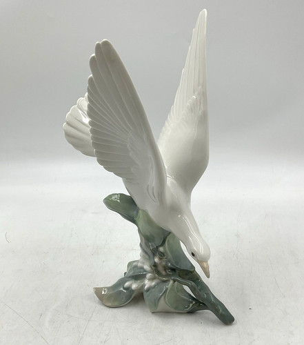 Lladro turtle dove figurine - dove,