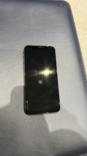 Iphone white 64gb read - xs,