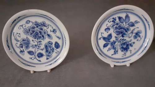Pair small delft plate - pair,