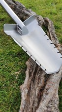 NobleMDT Stainless Steel Metal Detecting Spade D Handle with Rootcutters