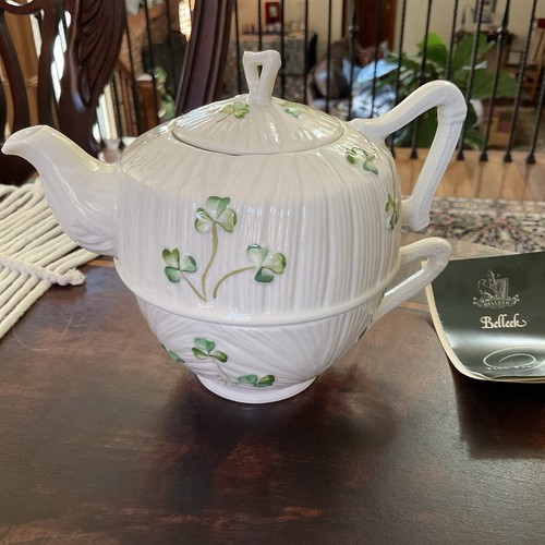 Belleek ireland shamrock - ireland,
