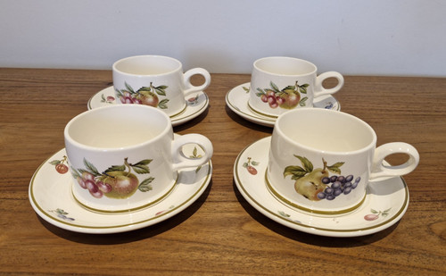 Wedgwood fruit sprays cup - 4x,