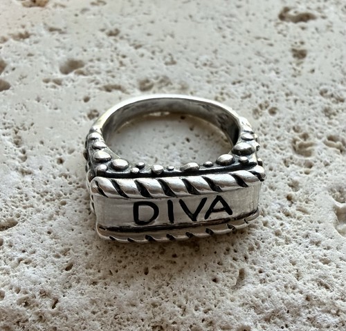 Diane malouf modernist - malouf, 'diva'