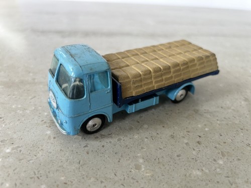 Corgi toys 457 f - toys, model