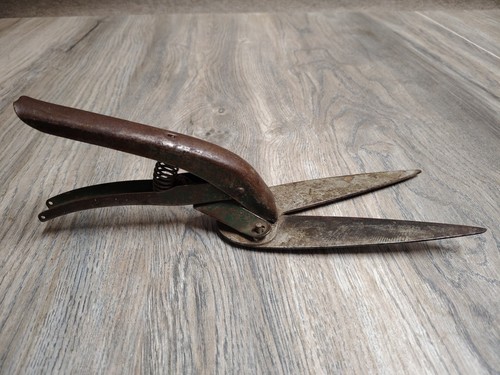 Vintage fakeside grass shears - fakeside,