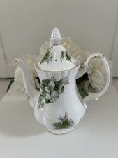 Royal Albert Trillium Teapot