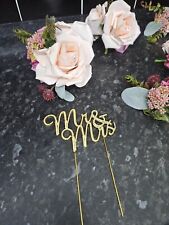 wedding cake toppers flowers