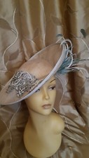 Stunning Fascinator Preowned Hat -Wedding/Races- Fab Condition -Jewels/Feathers 