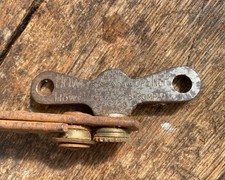 HOWE SAFETY CAN OPENER