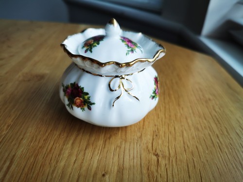 Vintage royal albert old - vintage,