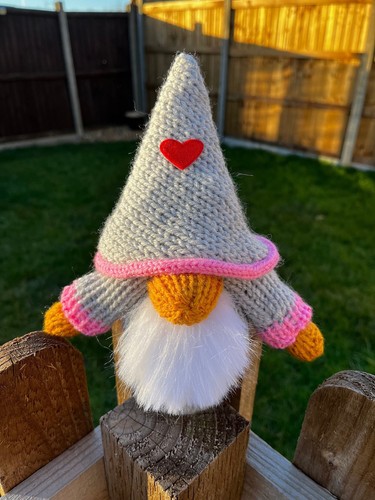 Love gnome pattern - love, addi