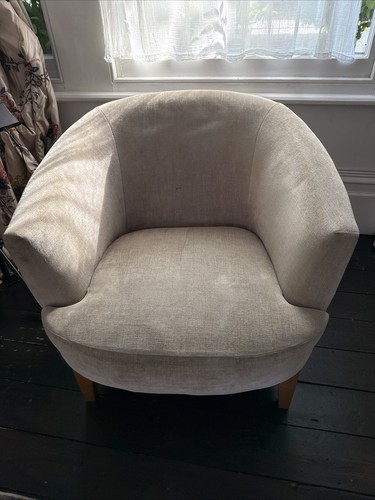 Beautiful chair sofa - sofa, cream