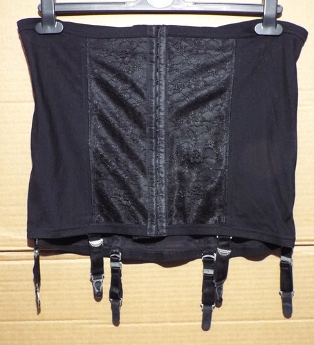 Nylon dreams open bottom - open,