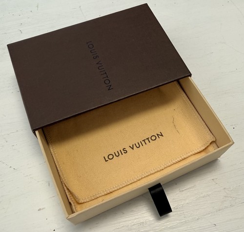 Authentic louis vuitton small - authentic,
