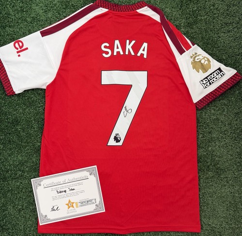 Bukayo saka hand - bukayo,
