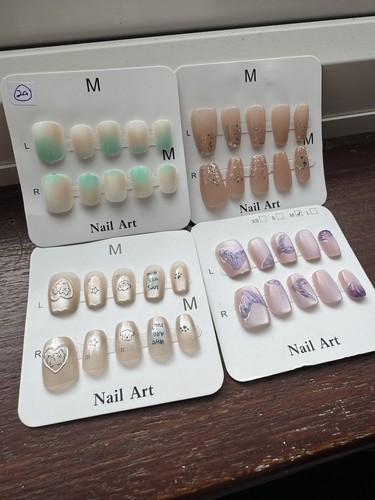 Sets size press on nails - m,