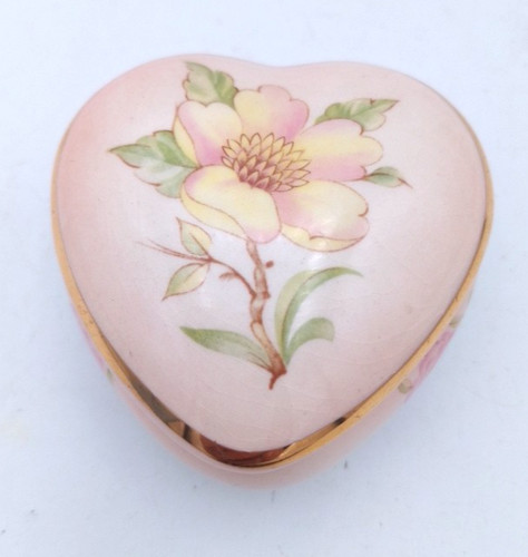Royal worcester palissy heart - worcester,