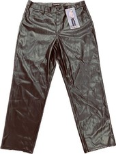 Ladies soundstyle brand Faux