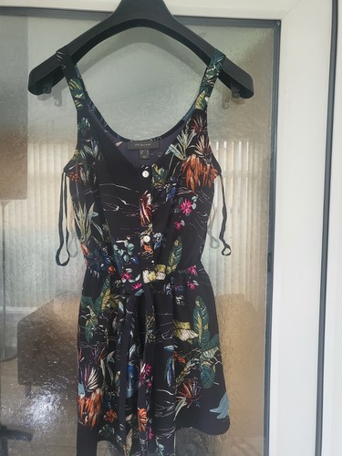 Ladies floral playsuit size 4 - playsuit,,