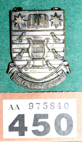 P450 collectors emblem of - ,